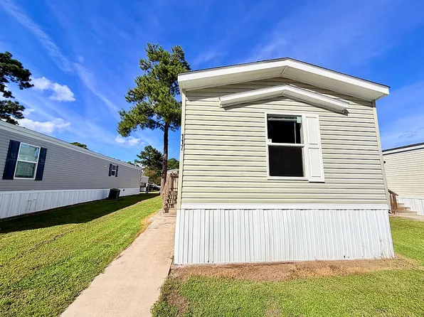 117 Daisy St, Jacksonville, NC 28546