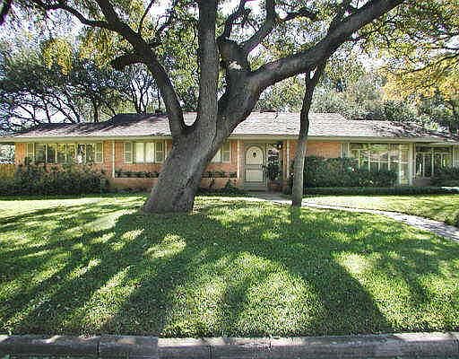 1st image of 226 WYNDALE DR