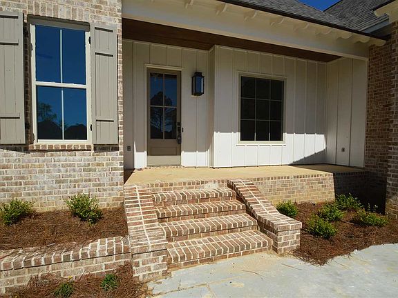 3rd image of 143 Camden Lake Dr