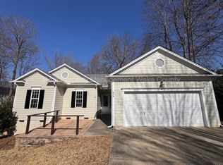 828 Shackleton Rd, Apex, NC 27502