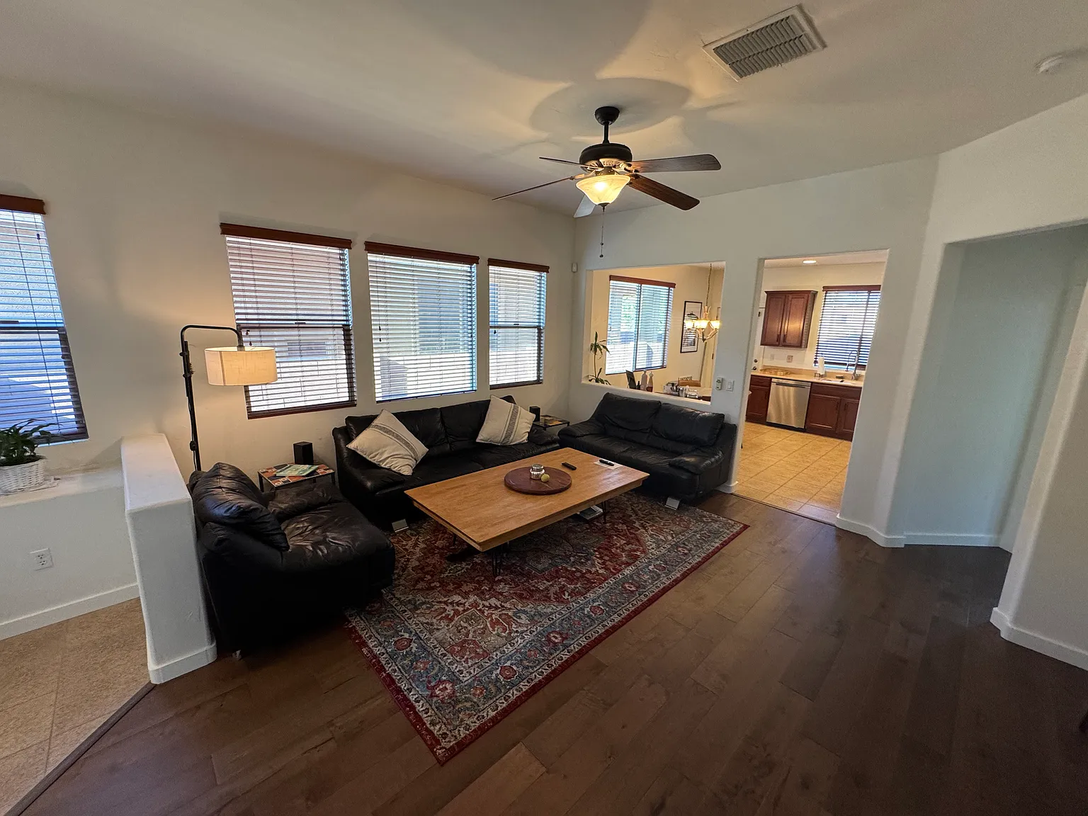 3 bed, 1226 sqft, $1,950 — Photo 2