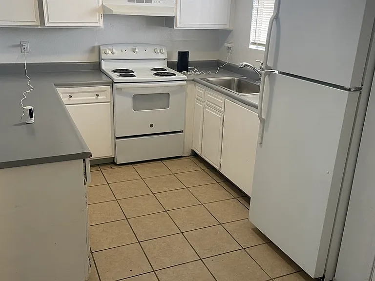 840 King Richard Ave #27 — Photo 3