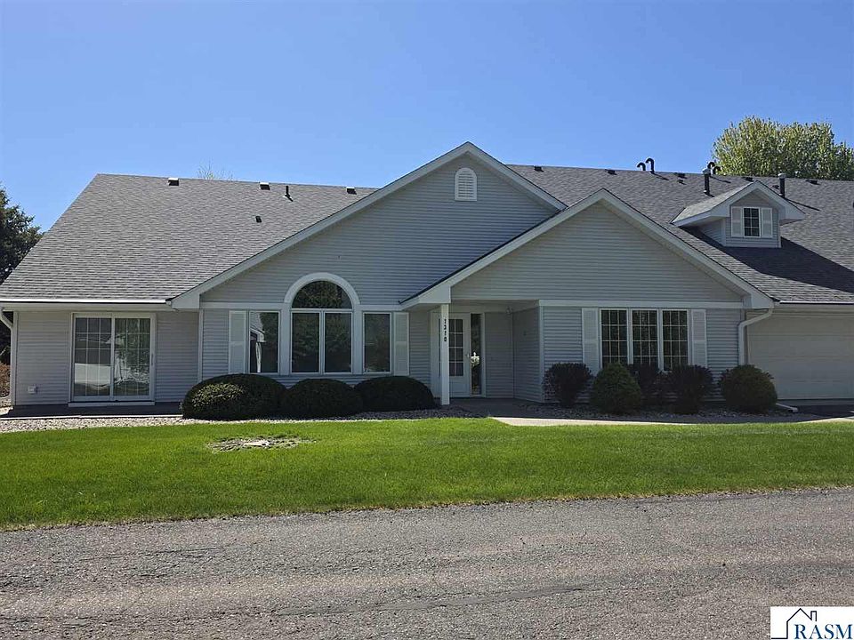 1st image of 1310 Pine Pointe Curv