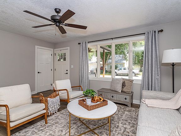 5th image of 3477 Southdale Dr