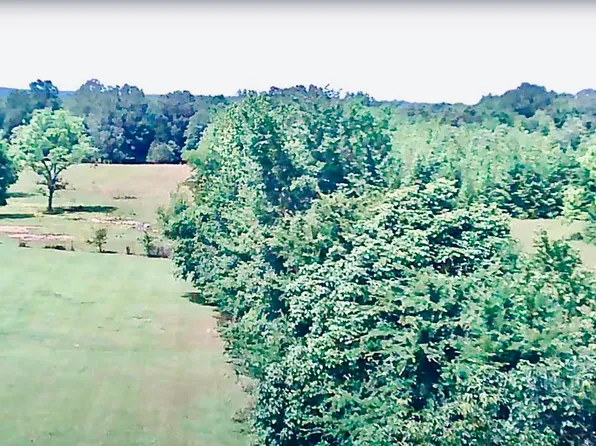 Settles Dr, Moscow, TN 38057