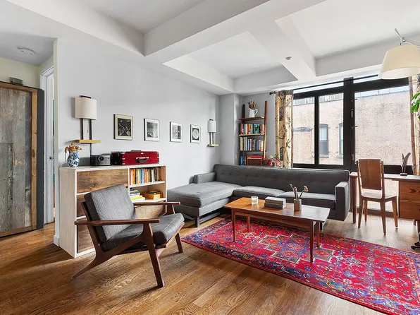 122 West St APT 5B, Brooklyn, NY 11222