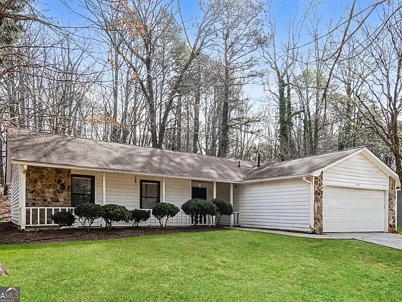 2nd image of 10164 Wooten Rd