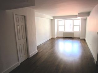 220 E 62nd St, New York, NY