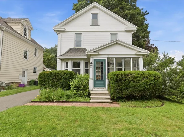 1754 Blossom Rd, Rochester, NY 14610