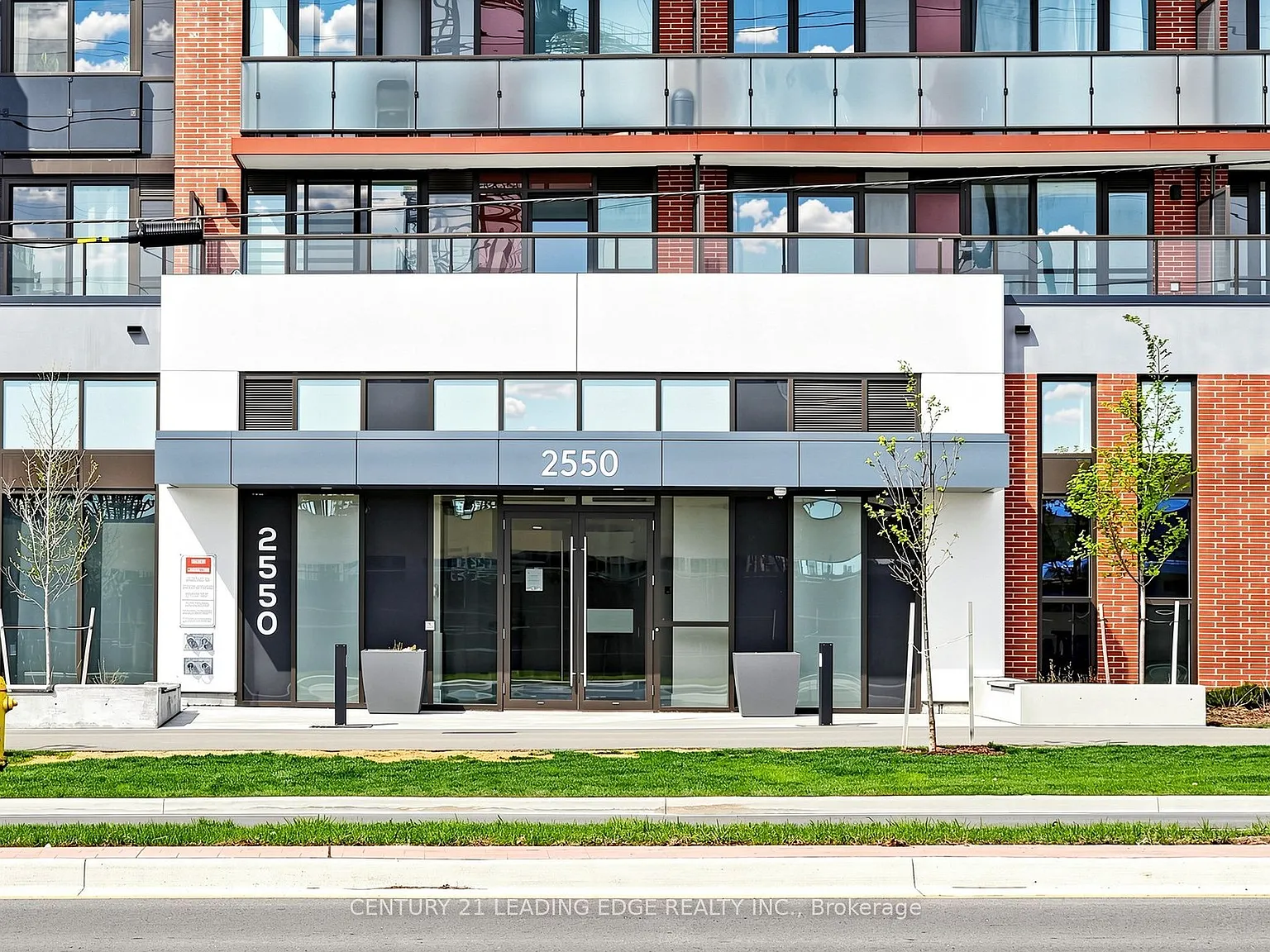 2 bed, $2,100 — Photo 3