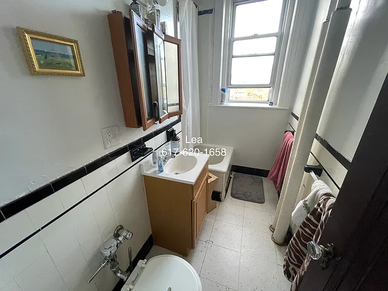 1800 Commonwealth Ave #36 — Photo 4