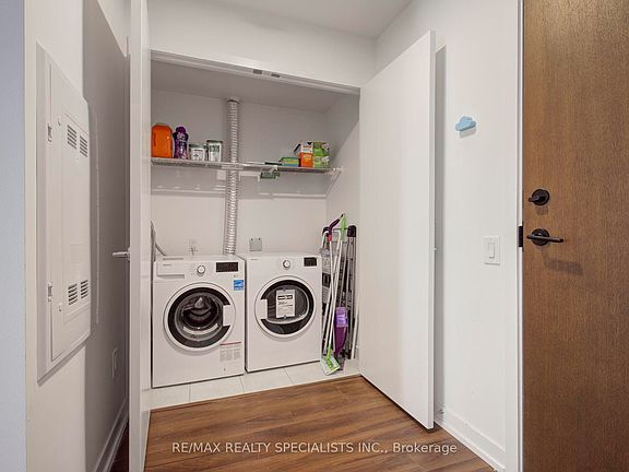 5th image of 4065 Confederation Pkwy #1611