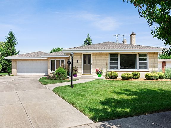 2nd image of 7814 W Lill Ct