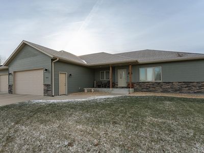 2155 Maple Leaf Ln NE, Owatonna, MN, 55060