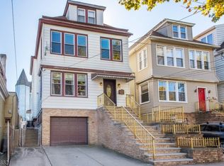810 Kennedy Blvd, Bayonne, NJ 07002