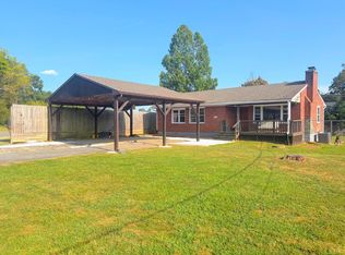 1298 Sunburst Rd, Evington, VA 24550