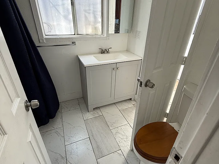 1348 E 23rd St #1 — Photo 8