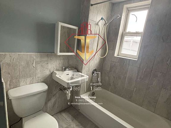 3rd image of 115 Brown Pl APT 5