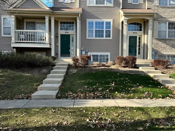 896 Emerald Dr, Hampshire, IL 60140