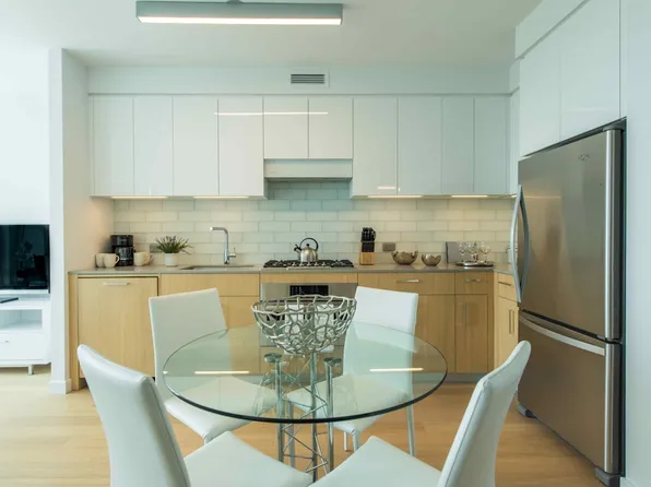 10 Halletts Point image 16 of 68