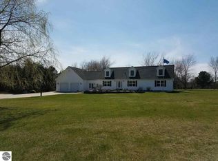 769 N Al Moses Rd, Lake City, MI 49651