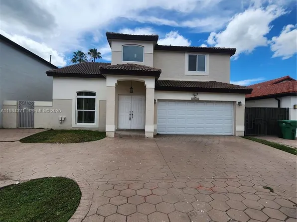 19634 NW 83rd Pl, Hialeah, FL 33015