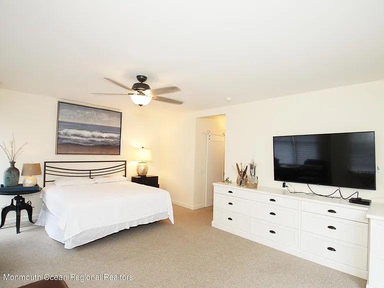 221 Beachfront #1 — Photo 9