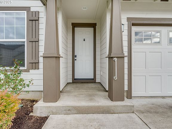 4th image of 13023 NE 62nd Ave