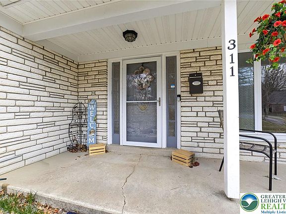 2nd image of 311 Lynoak Ave