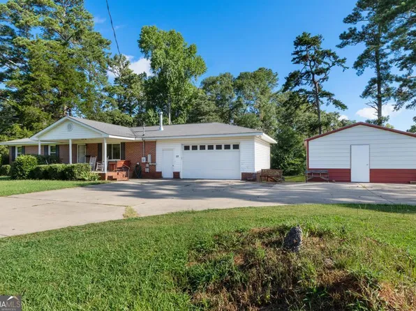 88 Smith St, Locust Grove, GA 30248