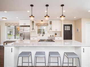 6951 2nd Ave, Lino Lakes, MN 55014
