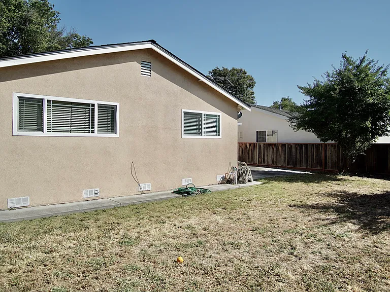 3001 Knights Bridge Rd — Photo 17