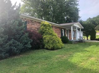 1119 Sweetwater Rd, Berea, KY 40403