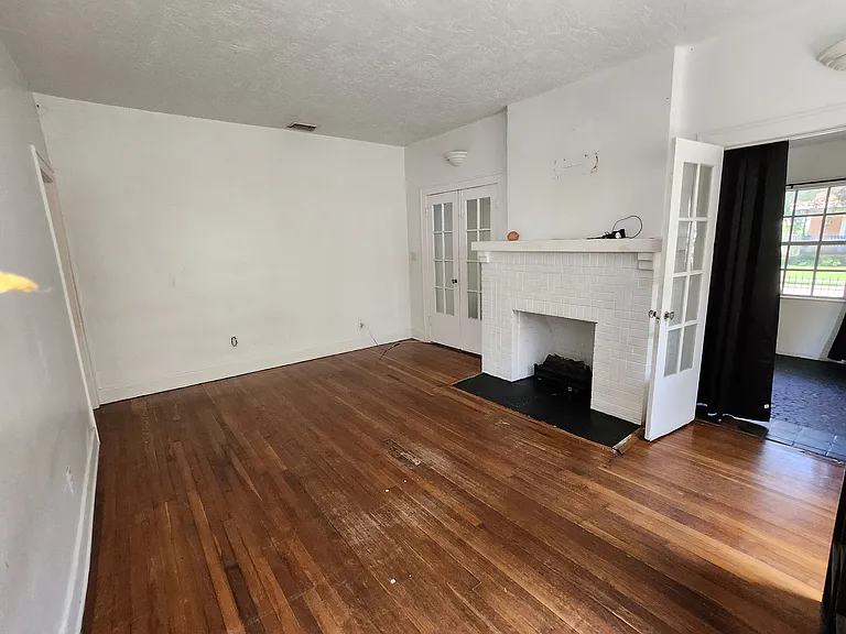 1625 NW 8th Ter — Photo 5
