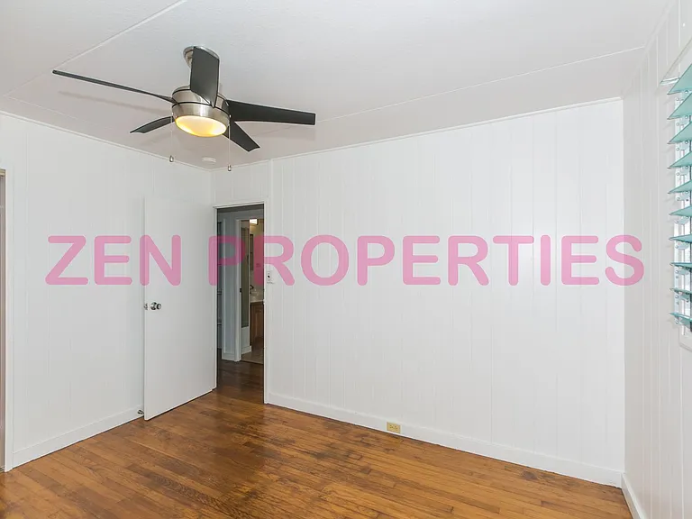 1555 Moani St — Photo 22