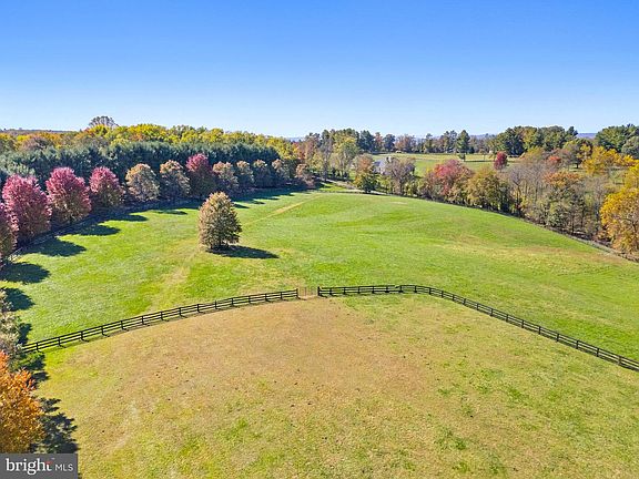 5th image of 20962 Beaverdam Bridge Rd