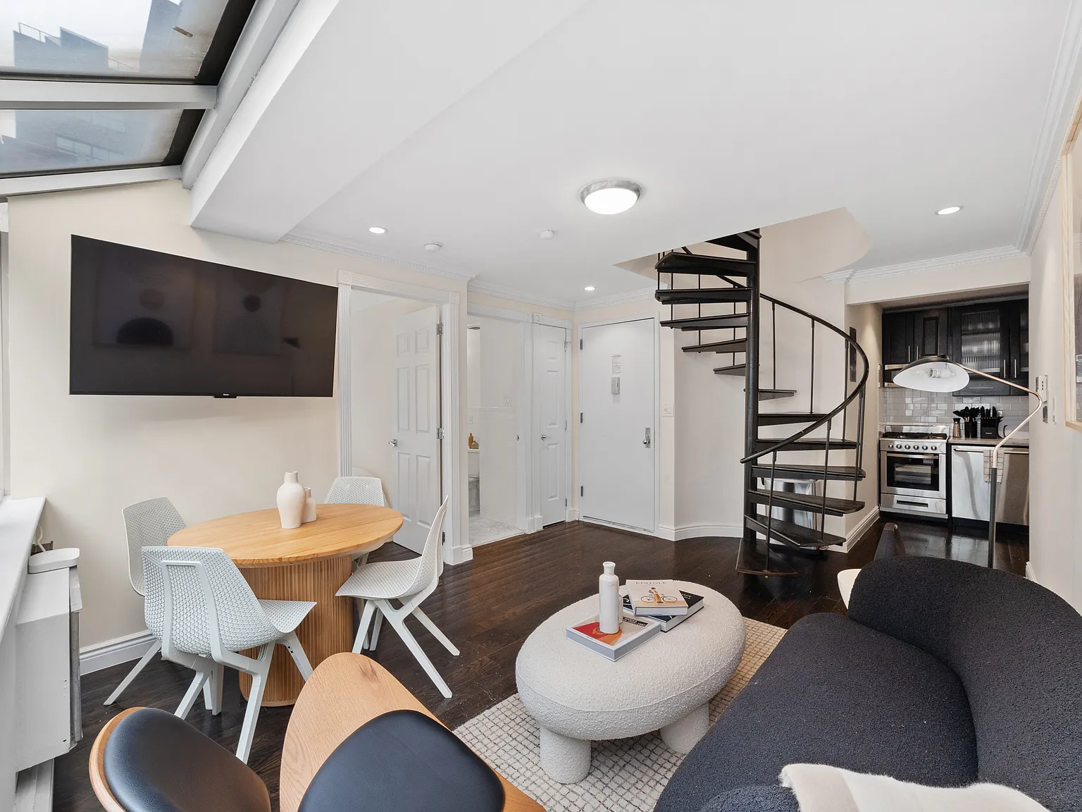 448 West 19th Street — Photo 2