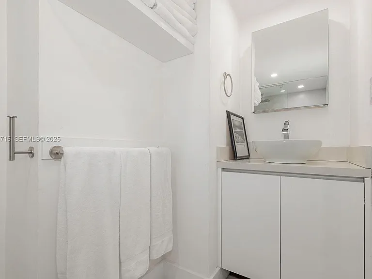 2301 Collins Ave #534 — Photo 23