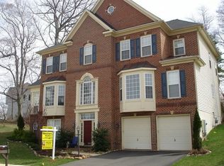 104 Generals Ct SE, Leesburg, VA 20175