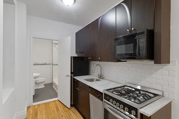 Rented by Platinum Properties | media 11