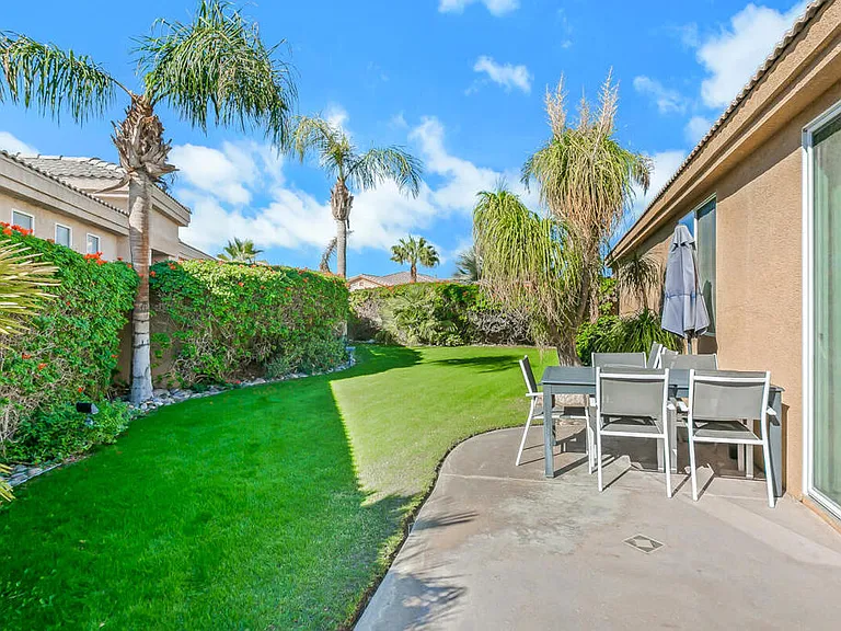 67361 N Laguna Dr — Photo 57