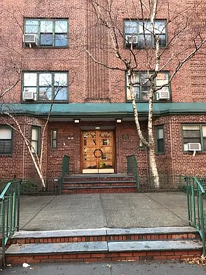 Sold by Keller Williams Realty Landmark | media 22