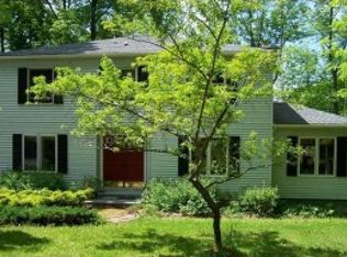 68 Hunt Hill Rd, Ithaca, NY 14850