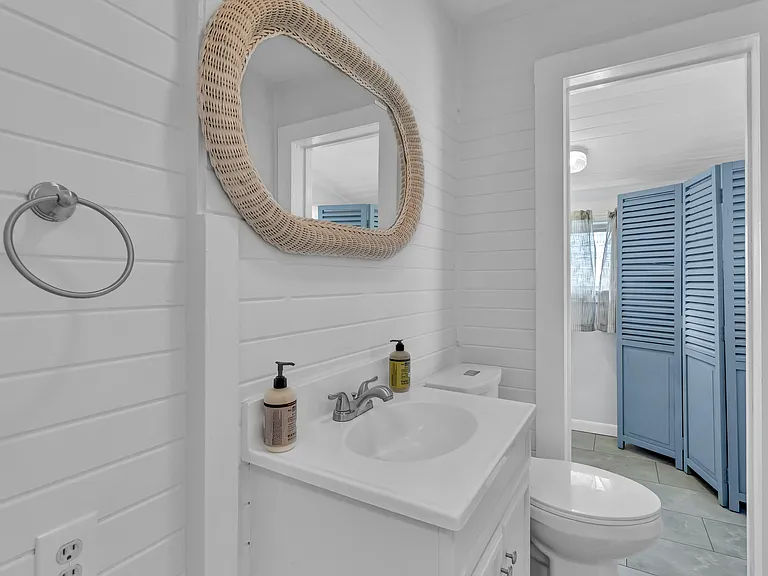 405 Cape Fear Blvd — Photo 36