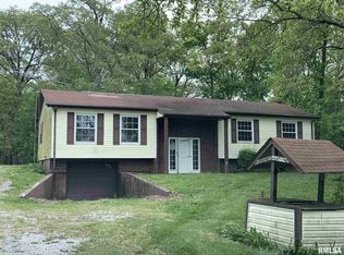 5180 Glober Rd, Walsh, IL 62297