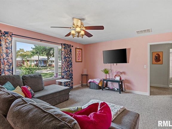 5th image of 3117 S 1st St #62703