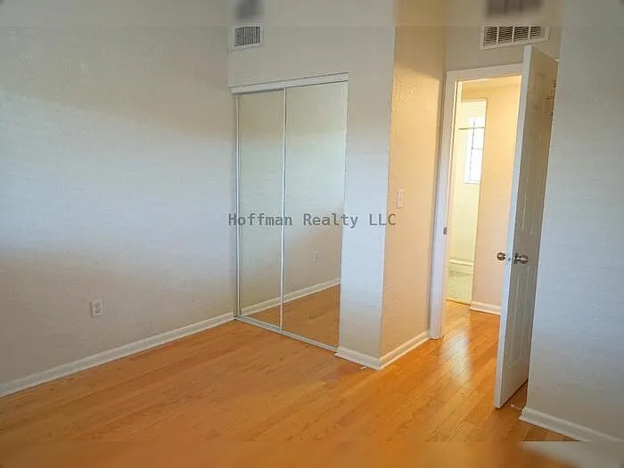 212 S Church Ave #212 — Photo 7