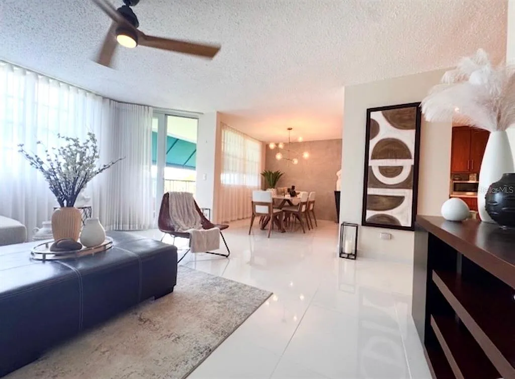 2 bed, 2.0 bath, 1337 sqft, $2,375 — Photo 2