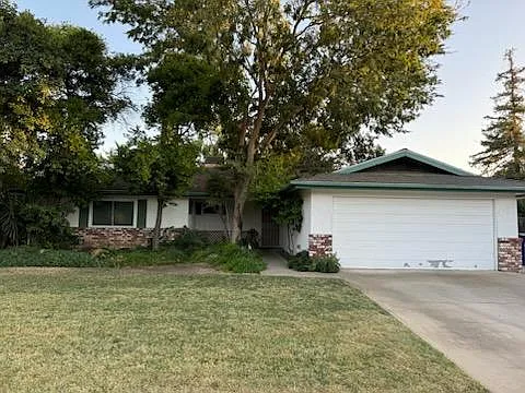 768 W Polson Ave photo 1