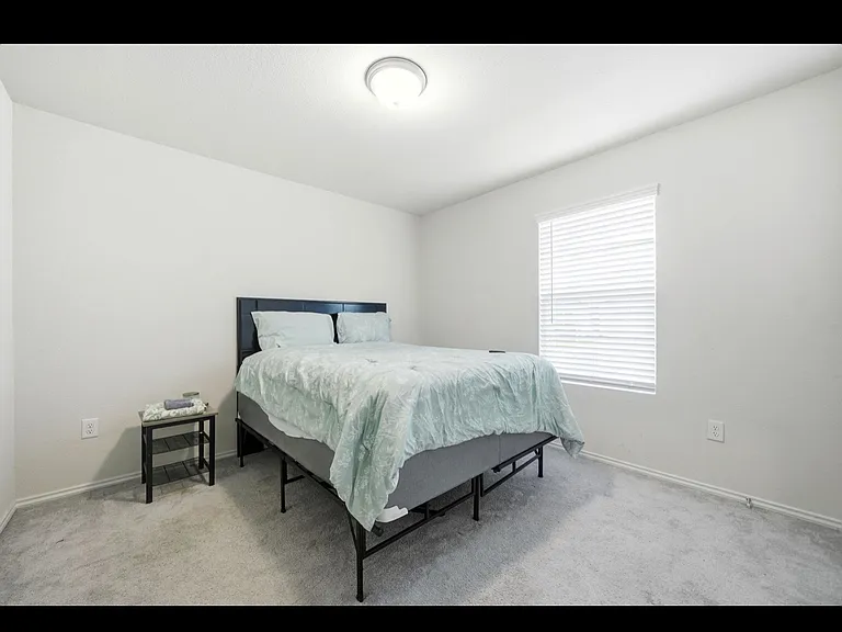 1908 Elderberry St — Photo 19